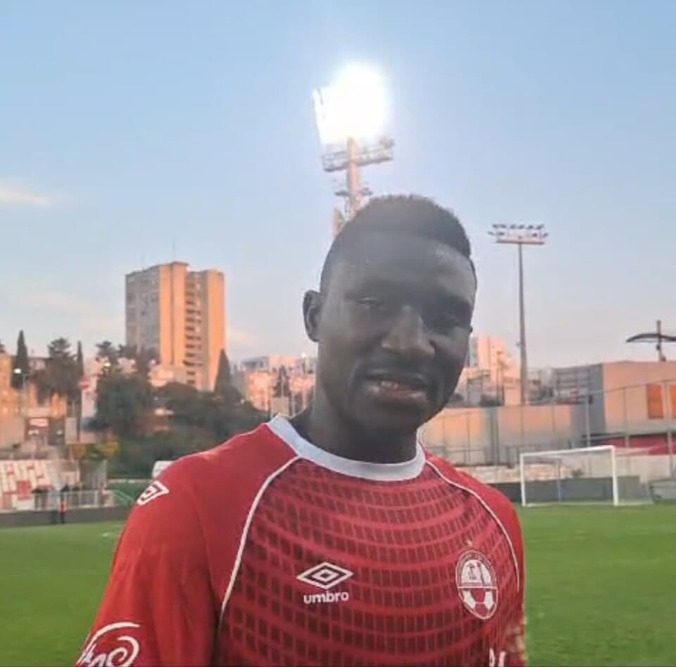 Kings Kangwa in Hapoel Be'er Sheva colours