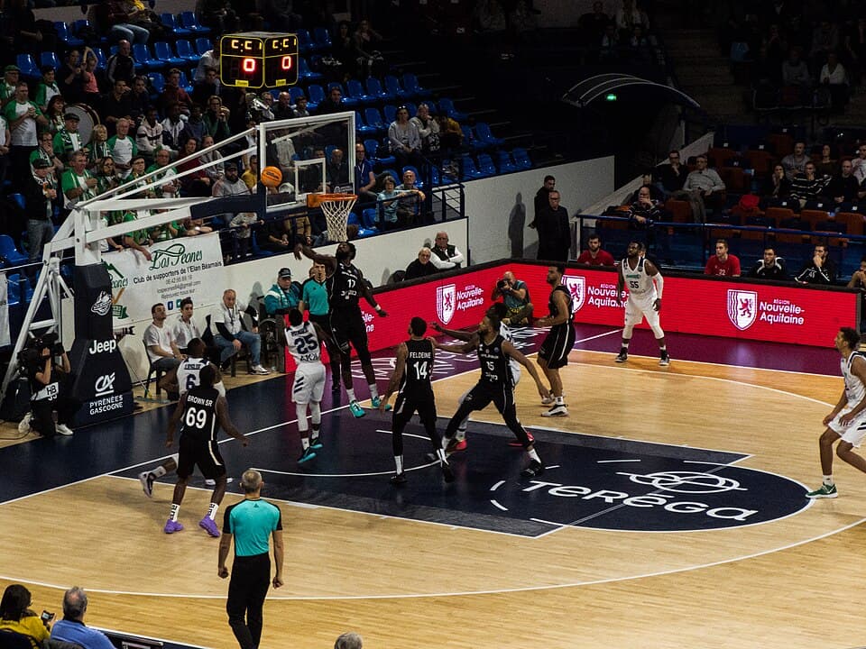 2019–20 Basketball Champions League ‒ 12 November 2019, Palais des Sports de Pau . Match between: Élan Béarnais Pau-Lacq-Orthez ‒ Hapoel Jerusalem B.C