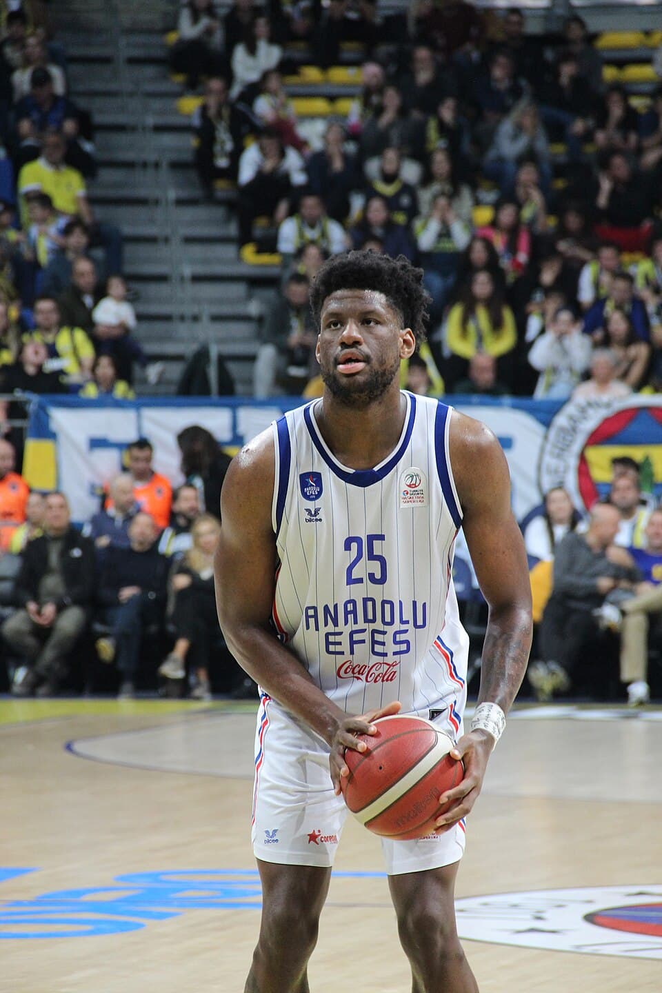 Daniel Oturu 25 Anadolu Efes 20241117
