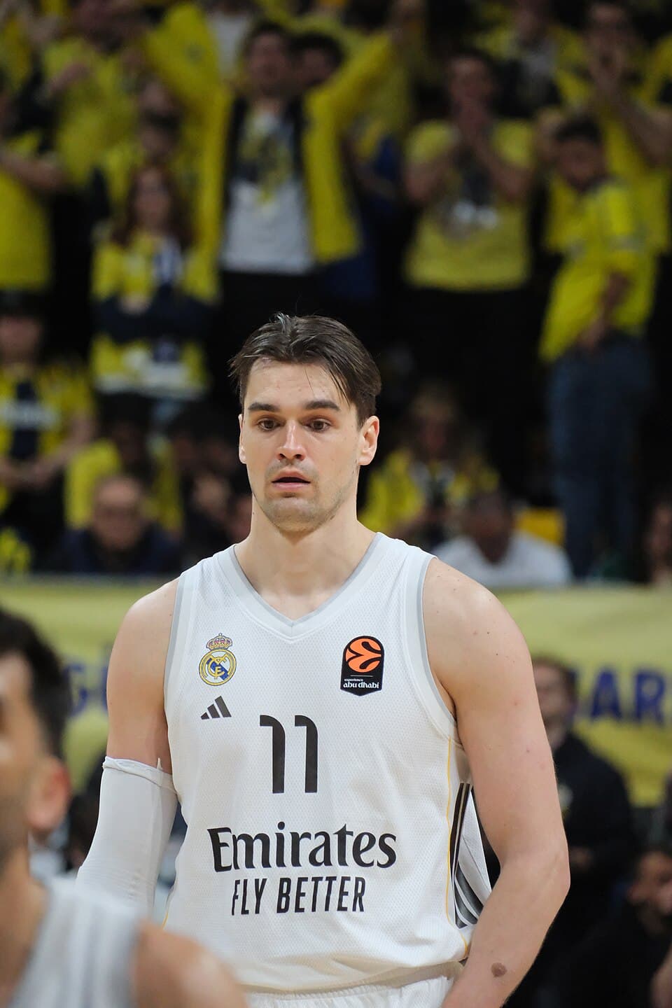 Mario Hezonja 11 Real Madrid Baloncesto Euroleague 20260409