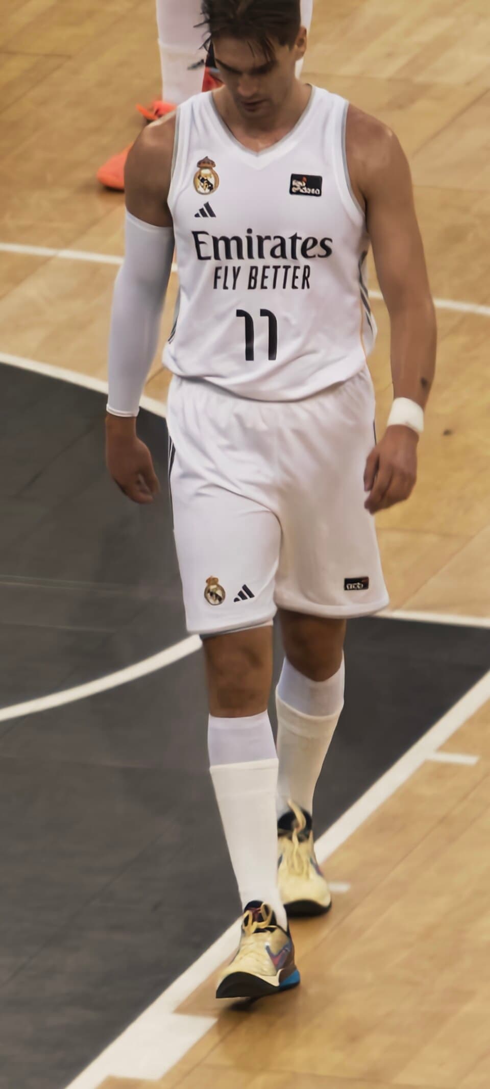 Mario Hezonja durante el Fundación Granada-Real Madrid de noviembre de 2025