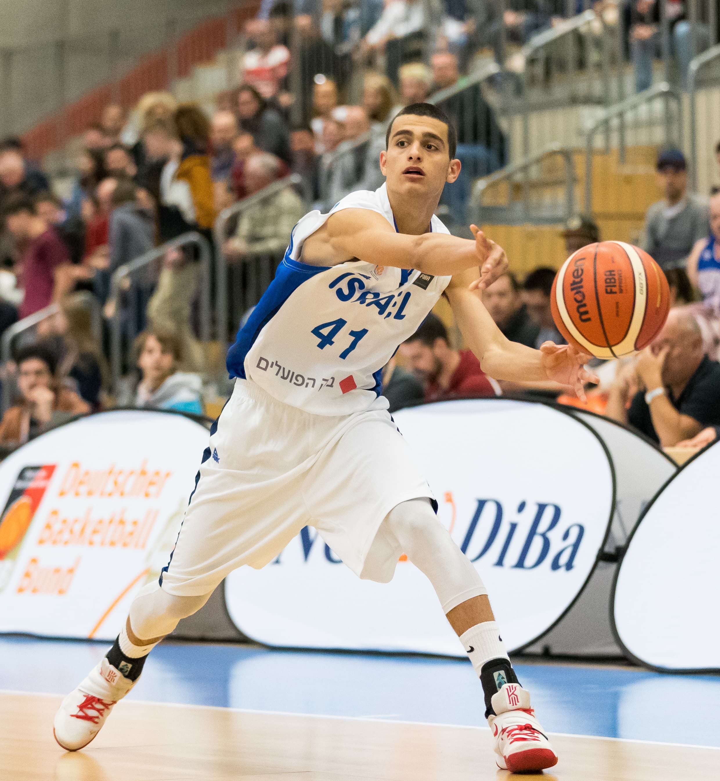 Yam Madar playing for Israel's youth national team in April 2018