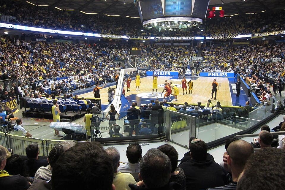 Maccabi Tel Aviv playing with Rome at Nokia Arena (99:58 for Maccabi)