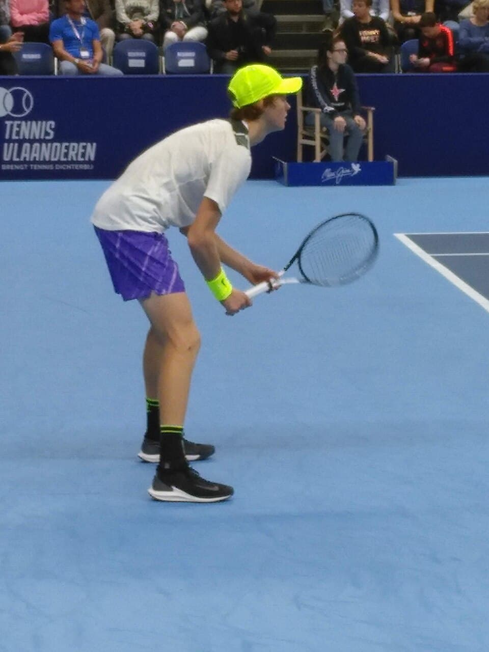 De Italiaanse tennisser Jannik Sinner tijdens zijn halve finale tegen Stan Wawrinka op de European Open Antwerp 2019