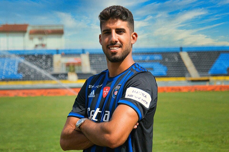 Yonatan Cohen in Pisa SC jersey